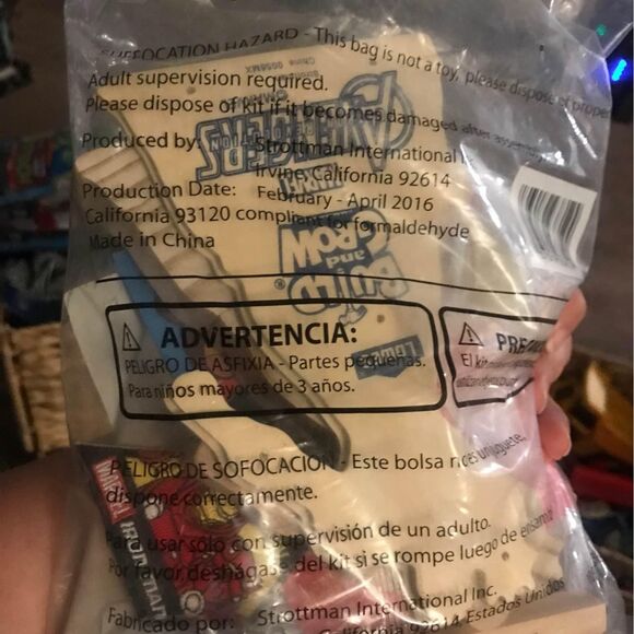 Two brand new build and grow Lowe’s kits Avengers and Kung Fu Panda 2 - Picture 5 of 5